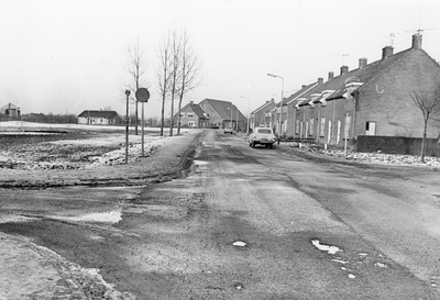 89070 Gezicht vanuit het zuiden in de Ockhuizerweg te Haarzuilens (gemeente Vleuten-De Meern). N.B. De gemeente ...